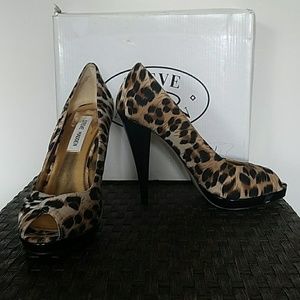 Steve Madden Richh Leopard peep toe pumps